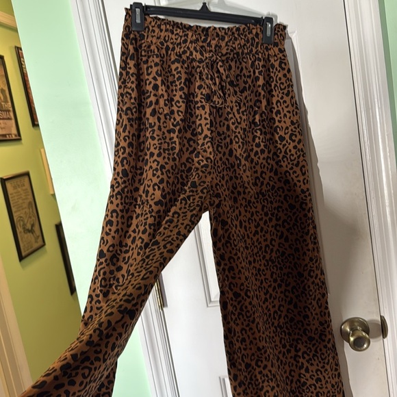 Sienna Sky Leopard Print Wide Leg Trouser Pants Wild Cat Kitty Boho Comfy Size M - Picture 9 of 9